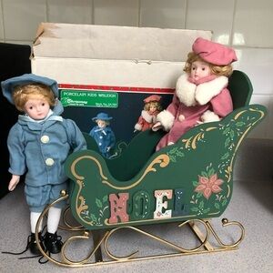 Vintage Christmas Around the World Sleight Kids